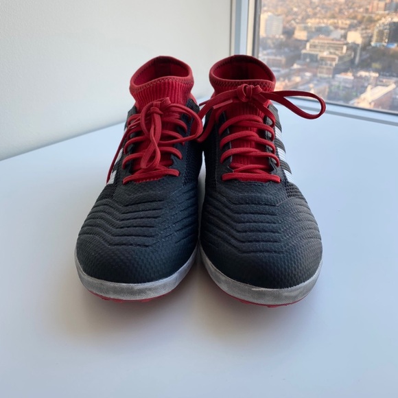 ADIDAS Predator Women’s Indoor Cleat - Picture 2 of 4